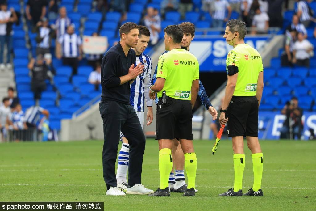 里程碑！琼阿梅尼西甲出战100场，老佛爷为其颁发纪念球衣