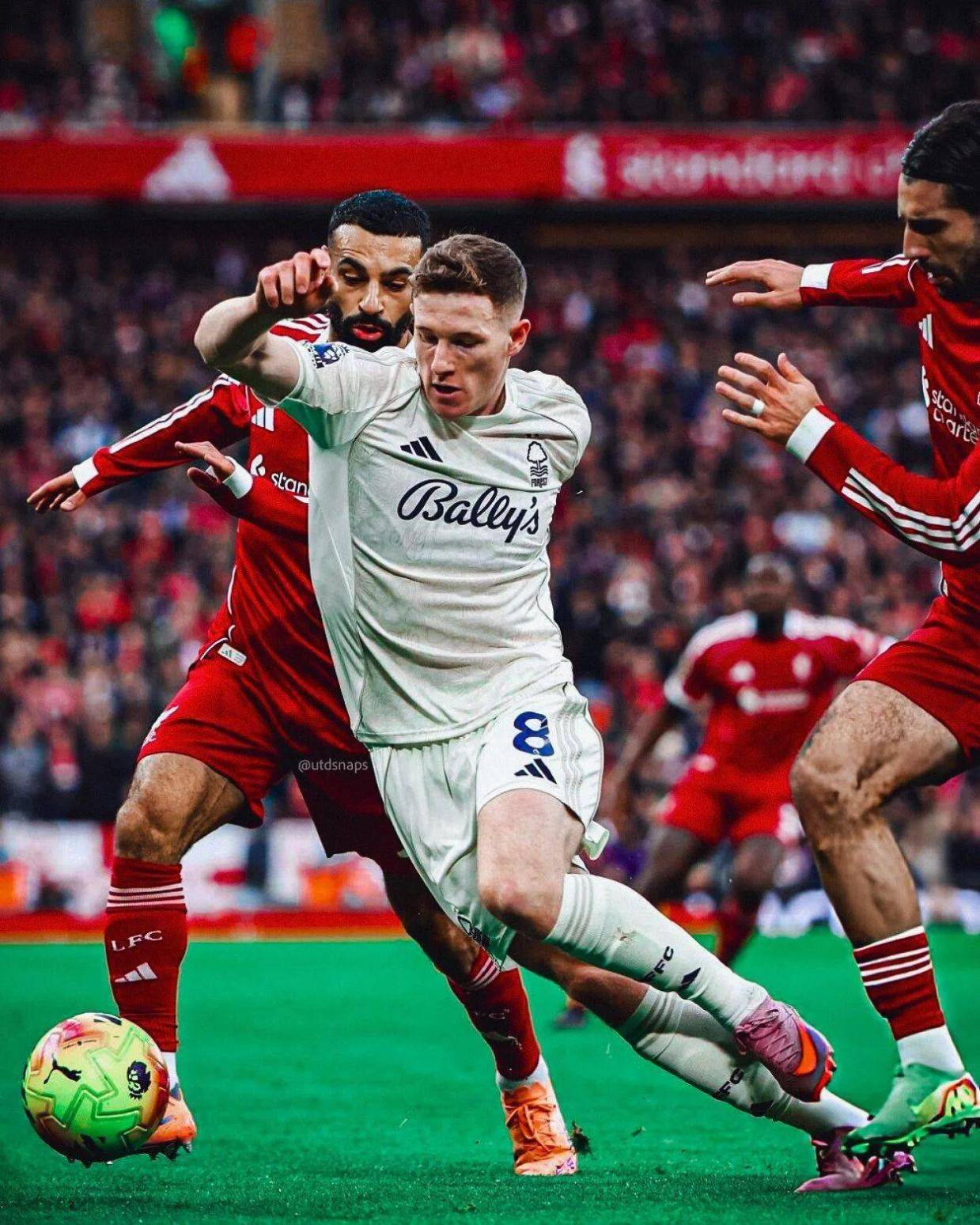 曼联已决定必买安德森，夏窗需8000万！戈麦斯同意冬季加盟却受阻