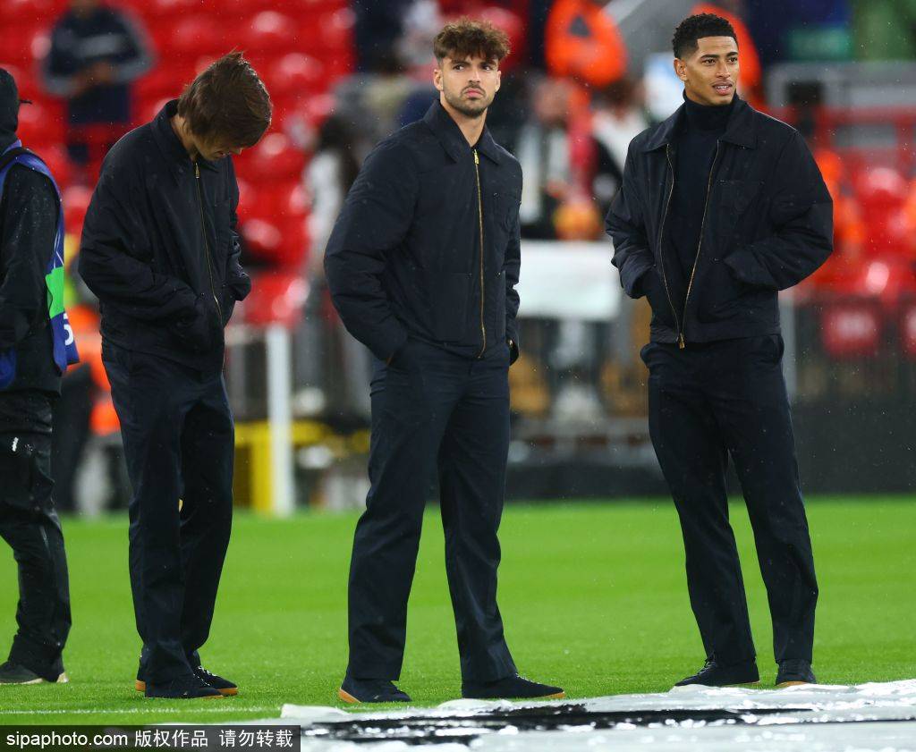 3000万镑抢购！利物浦冬窗瞄准英格兰新星，拜仁天才后卫或引爆转会大战